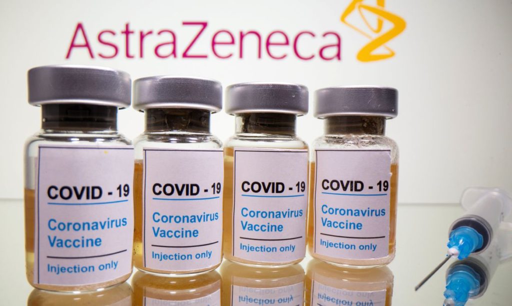 Fiocruz afirma que distribuição das vacinas de Oxford pode ocorrer um dia após desembarque; fundação pede autorização à Anvisa para uso