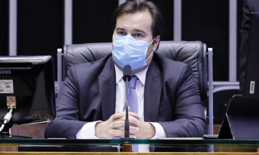Segundo Rodrigo Maia, China irá acelerar envio da matéria-prima de vacina de covid-19