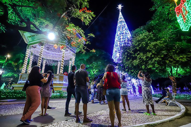 Natal Iluminado acende o clima natalino e encanta aracajuanos e turistas no fim de ano
