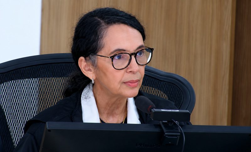 Juíza membro do TRE-SE, Telma Maria Santos Machado durante a sessão plenária