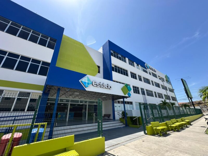 Feira de profissões levará experiência universitária gratuita para milhares de jovens em todo o Brasil